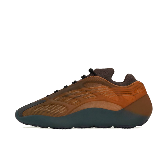 Кецове и обувки adidas Yeezy Yeezy 700 V3 "Copper Fade" Черно | GY4109, 0