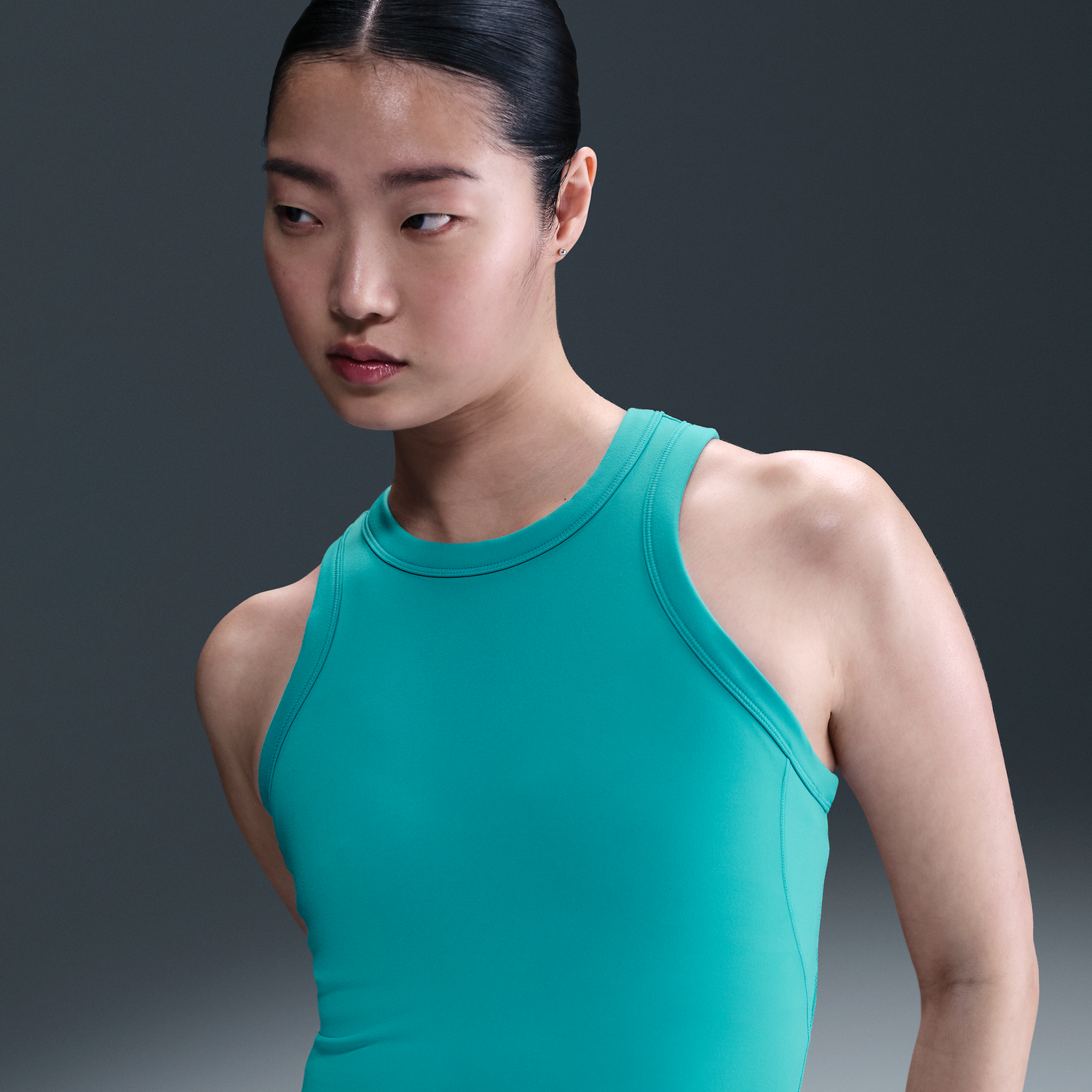 Потник Nike Nike One Fitted Dri-FIT Cropped Tank Top Тюркоазено | FN2806-345, 1