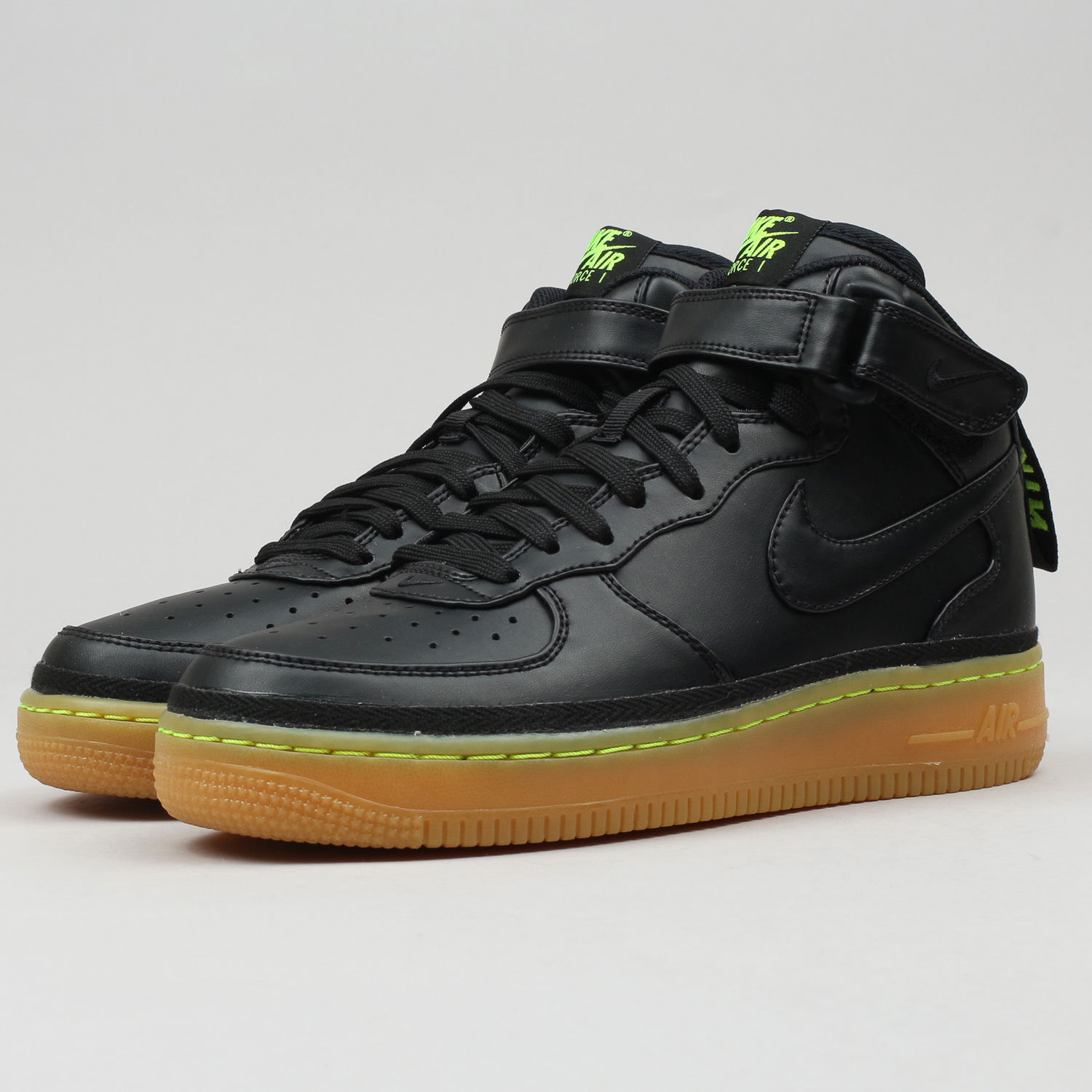 Кецове и обувки Nike Air Force 1 Mid LV8 ''Black Gum Volt'' GS Черно | 820342-004, 1