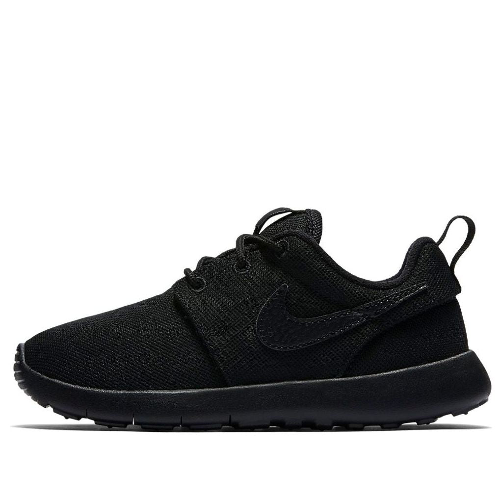 Кецове и обувки Nike Roshe One Черно | 749427-031, 0
