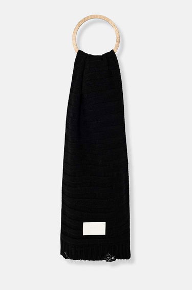 Шал Maison Margiela Wool Scarf With Applique Черно | S52TE0054.M13040, 0