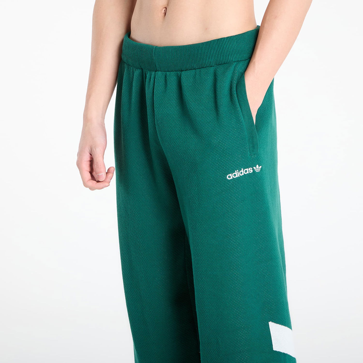 Спортни панталони adidas Originals Santiago Wide Leg Track Pants Зелено | KE4609, 1