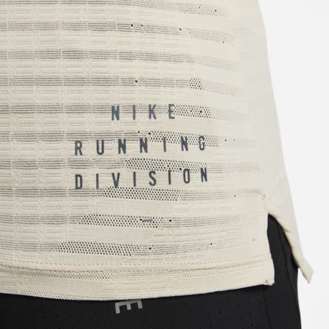 Потник Nike Dri-FIT ADV Run Division Pinnacle Running Tank Кафяво | DQ4774-206, 1