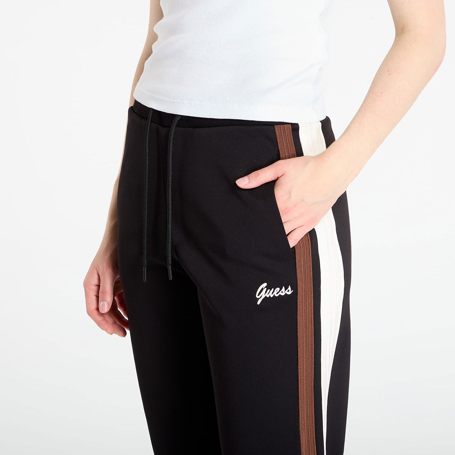 Спортни панталони GUESS GUESS Fabia Jogger Sweatpants Черно | V5BB02KCX22-JBLK, 1