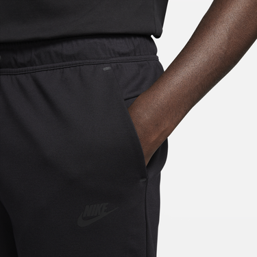 Къси панталони Nike Sportswear Tech Fleece Lightweight Shorts Черно | DX0828-010, 1