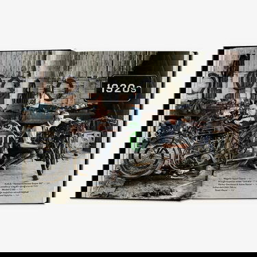 Книга и списание TASCHEN Motorcycles 50 Ultimate Collector from 1890s to Present by Charlotte & Peter Fiell Металик | TA598774, 2