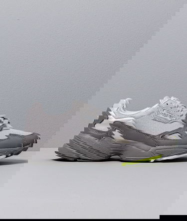 Кецове и обувки adidas Originals Falcon W Сиво | EE5115, 5