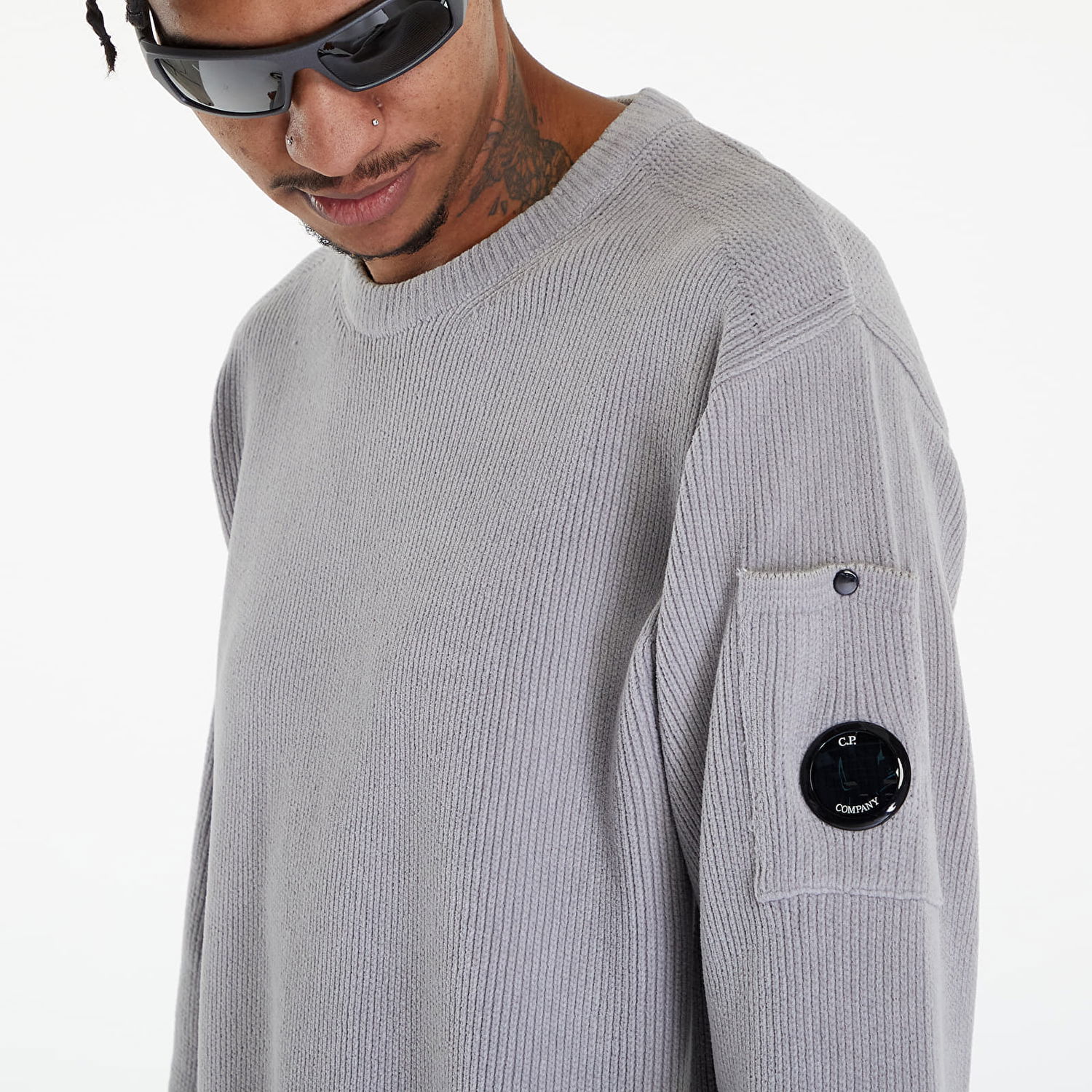 Пуловер C.P. Company Crew Neck Sweater Drizzle Grey Сиво | 16CMKN043A005687G-913, 1