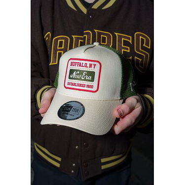Шапка с козирка New Era New Era Patch 9FORTY Trucker Adjustable Hat Бежово | 60595467, 7