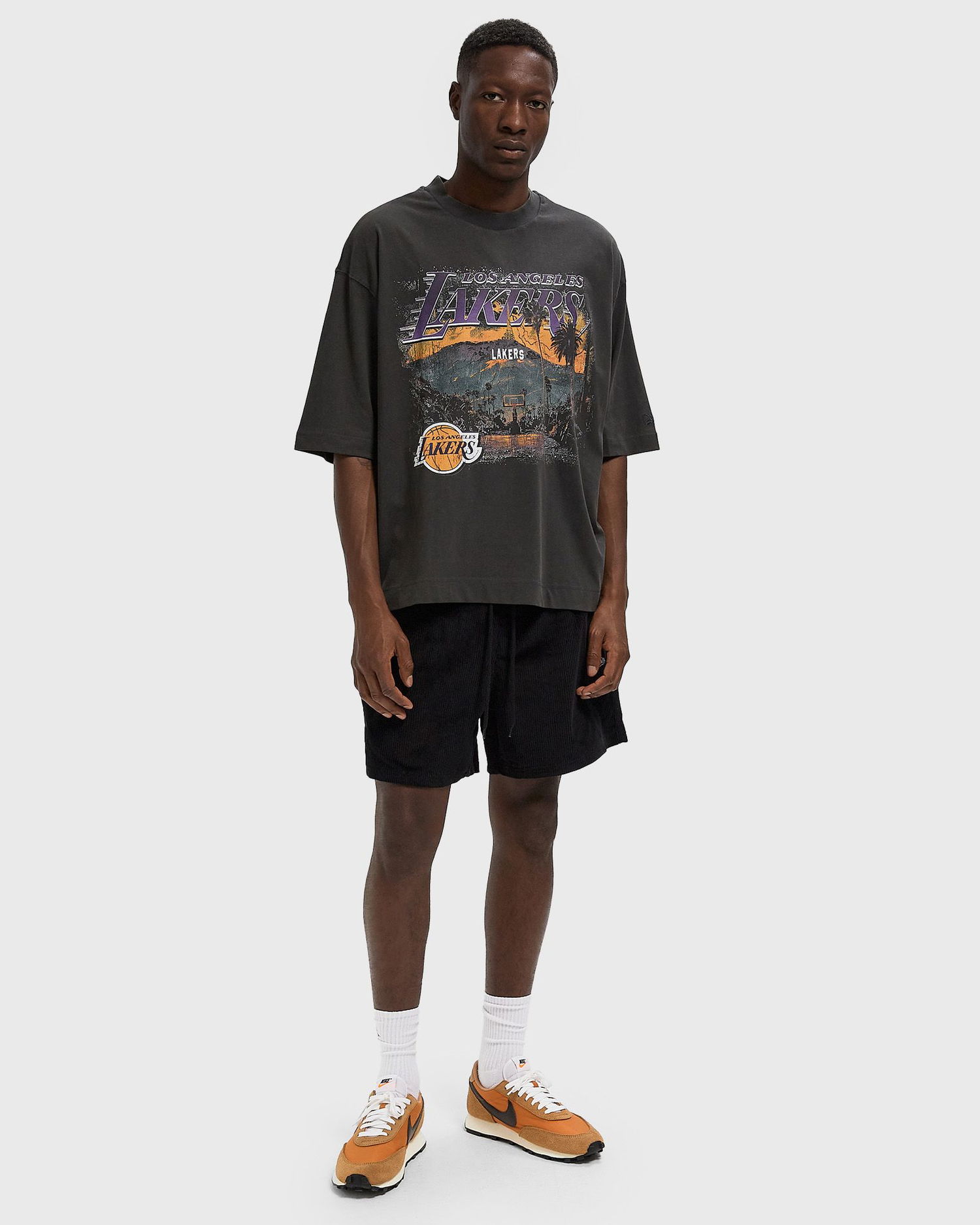 Тениска New Era Los Angeles Lakers Washed Graphic T-Shirt Черно | 60684346, 1