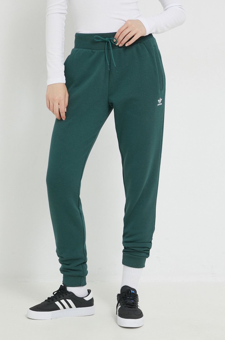 Спортни панталони adidas Originals Essentials Fleece Slim Joggers Зелено | HS6781, 0
