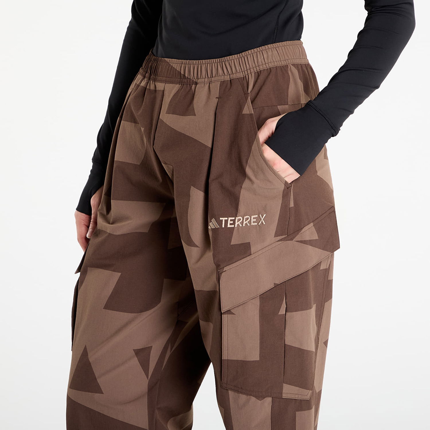 Карго панталони adidas Performance Terrex Xploric Cargo Joggers Кафяво | JM9860, 1