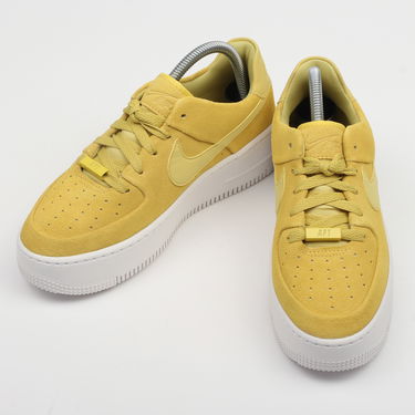 Кецове и обувки Nike Air Force 1 Sage Low ''Celery'' W Жълто | AR5339-300, 2