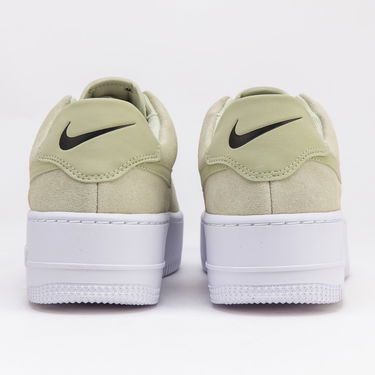 Кецове и обувки Nike W Air Force 1 Sage Low Зелено | AR5339-301, 3