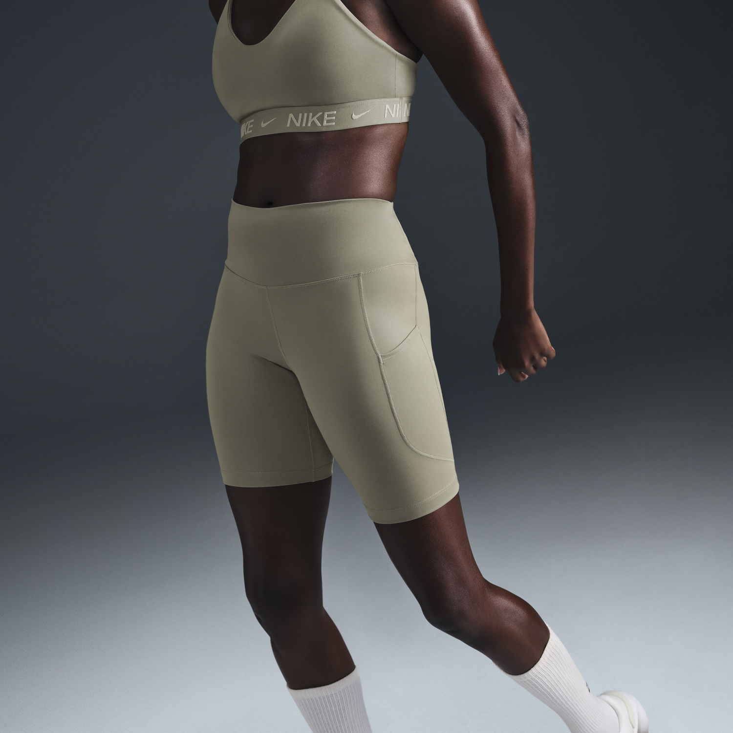 Къси панталони Nike One High-Waisted Pocket Bike Shorts Зелено | FZ6758-320, 1