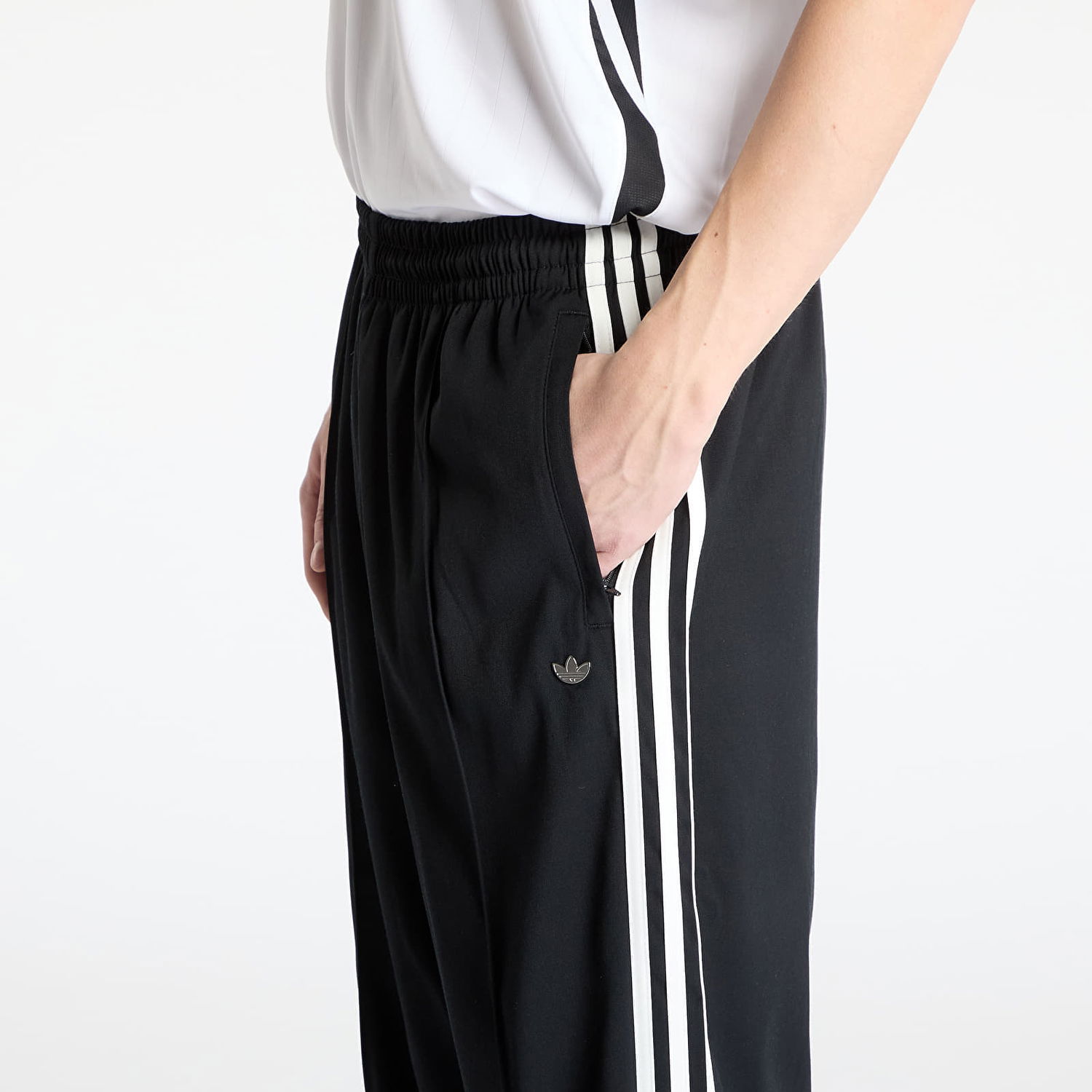 Спортни панталони adidas Originals Originals BAGGY Track Pants Черно | JC6359, 1