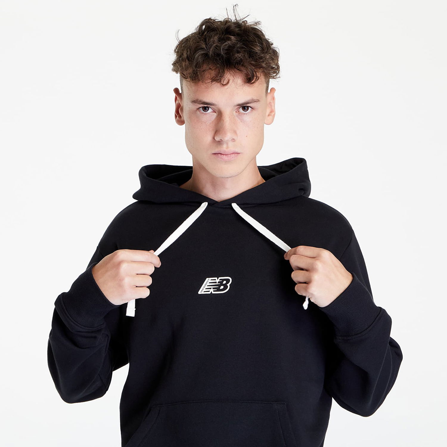 Суитчър New Balance Essentials Черно | mt23511-bk, 0