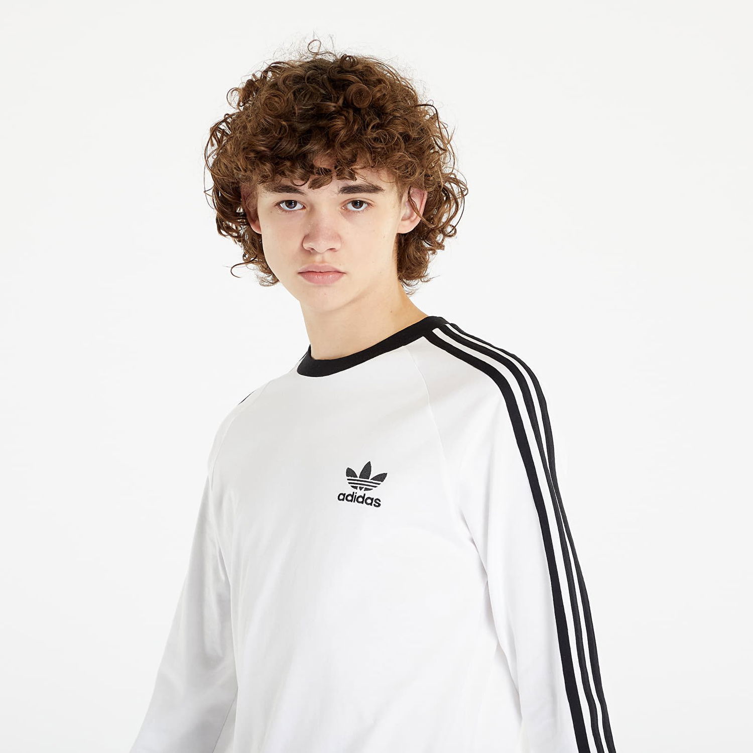 Тениска adidas Originals 3-Stripes Long Sleeve Tee Бяло | IA4879, 1