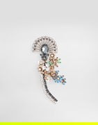 Maxi Floral Fan Brooch with Cascading Rhinestones and Metal Details