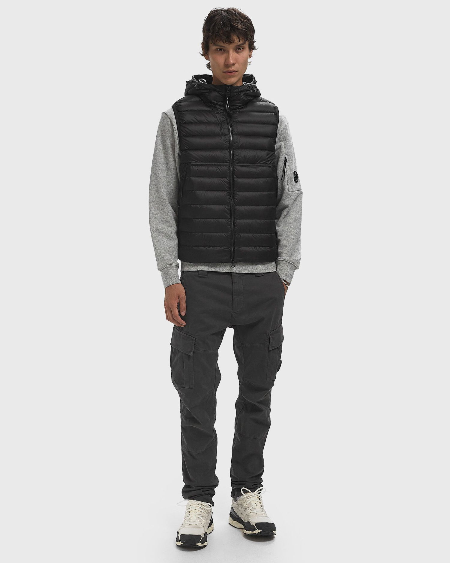 Жилетка C.P. Company Goggle Lens Hooded Down Vest Черно | 19CMVE032A110416A-999, 1