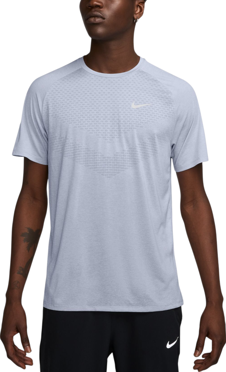 Тениска Nike Nike Stride T-Shirt Синьо | hv5203-057