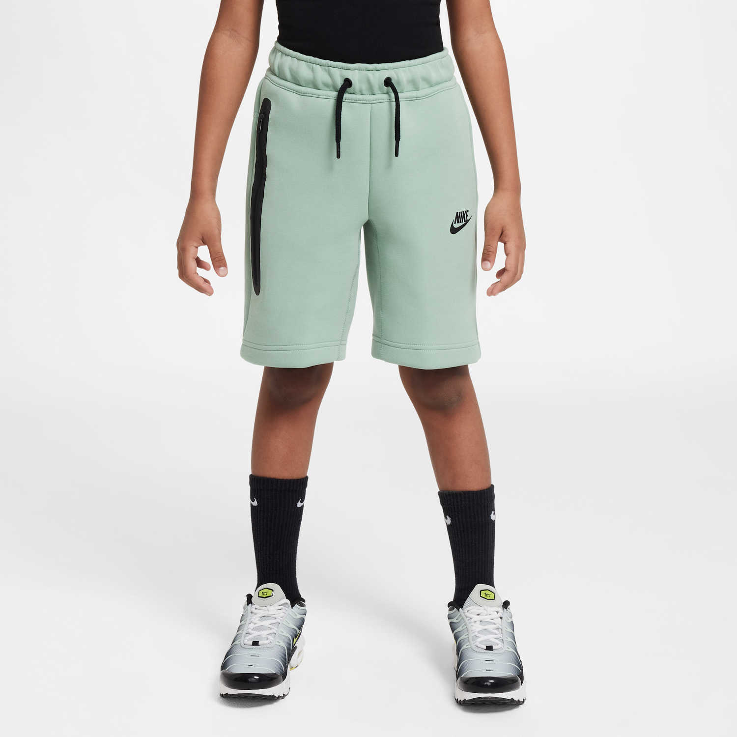Къси панталони Nike Nike Tech Fleece Shorts Зелено | FD3289-037, 1