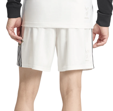 Къси панталони adidas Originals Juventus OG Ferrari Striped Shorts Бяло | KB4451, 4
