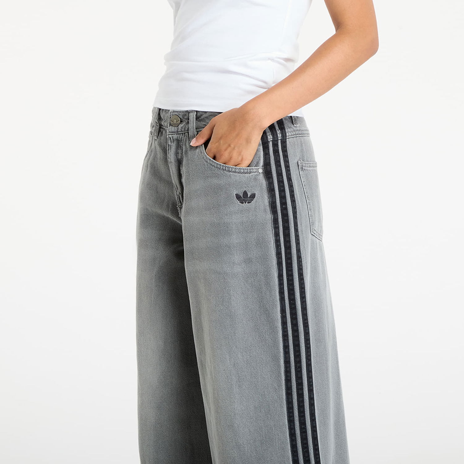 Дънки adidas Performance Adicolor Denim Adilenium Wide-Leg Jeans Сиво | JV7455, 1