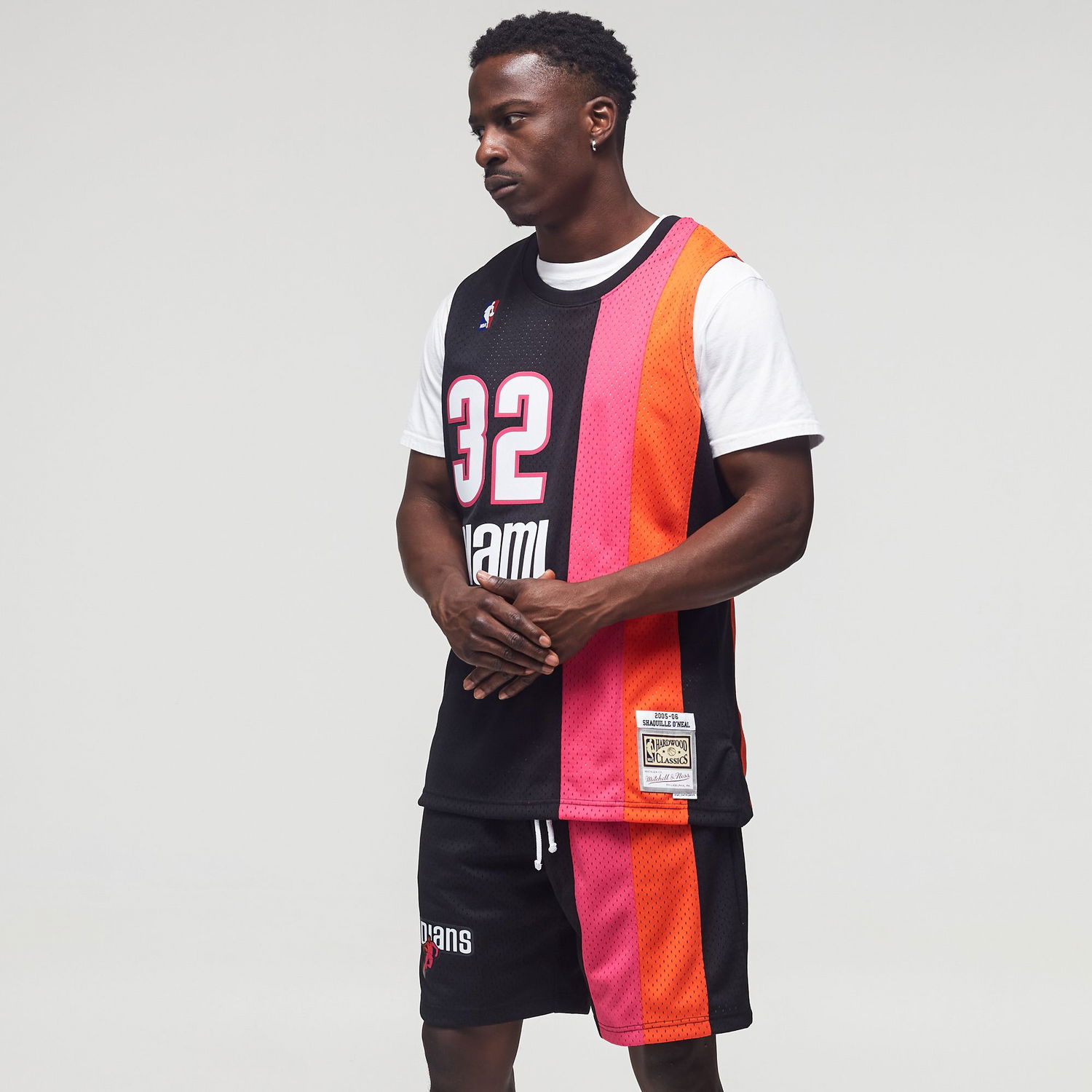 Фланелка Mitchell & Ness Swingman Jersey Miami Heat 2005-06 Shaquille O'Neal #32 Swingman Jersey Черно | SMJYCP19243-MHEBLCK05SON, 1