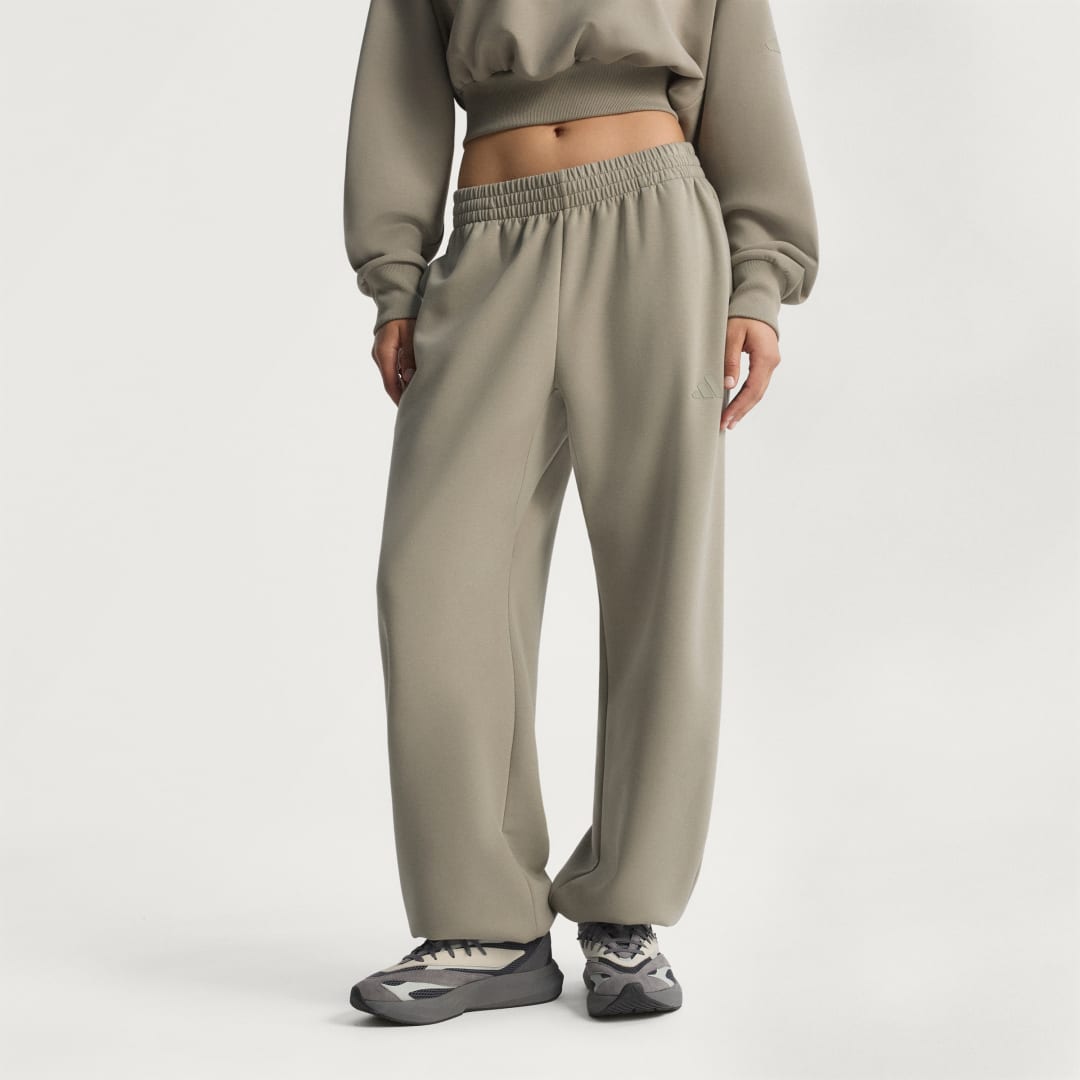 Спортни панталони adidas Performance ALL SZN Soft Lux Relaxed Fit Pants Зелено | JW5074, 0