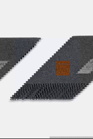 Шал GANNI Smooth Double Face Wool Solid Scarf Сиво | A6932, 1