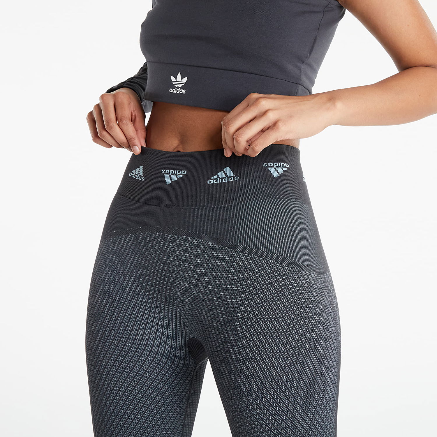 Клинове adidas Performance Aeroknit 7/8 Training Tights Сиво | HD1981, 1