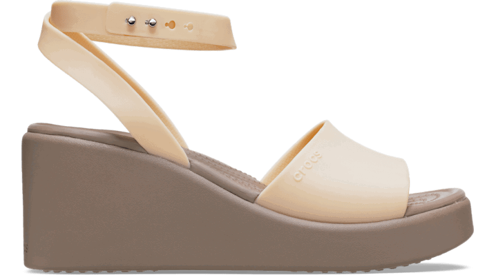 Кецове и обувки Crocs Brooklyn Ankle Strap Wedge Sandals Бежово | 209406-2DS
