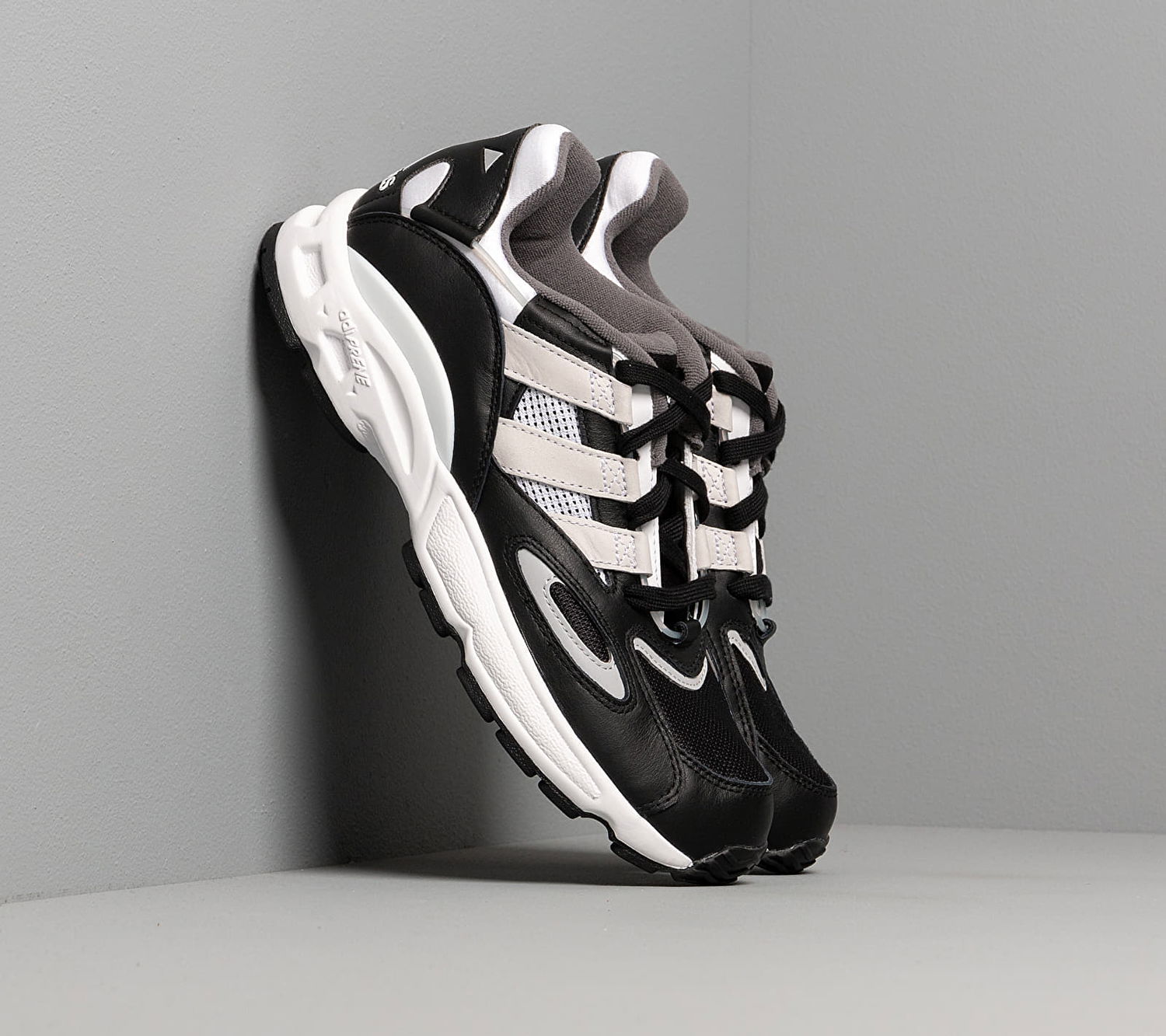 Кецове и обувки adidas Originals LXCON 94 Черно | EE5294, 0