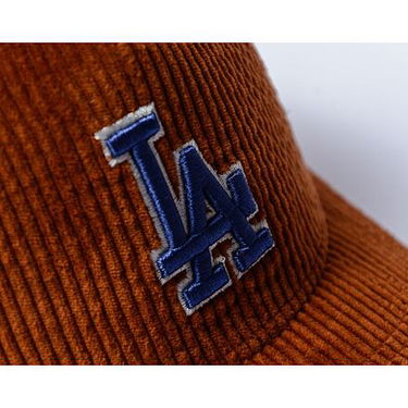 Шапка с козирка New Era Corduroy Trucker Hat Оранжево
 | 60565521, 4