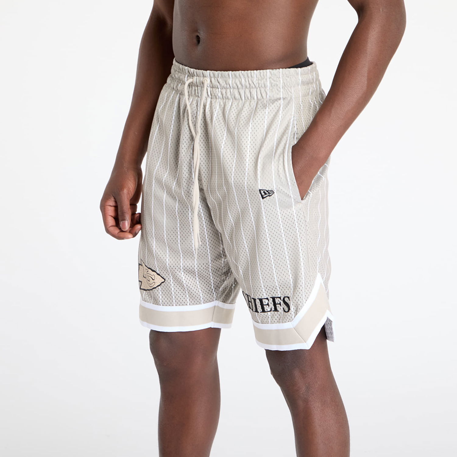 Къси панталони New Era New Era Kansas City Chiefs NFL Pinstripe Shorts Бежово | 60667933, 1