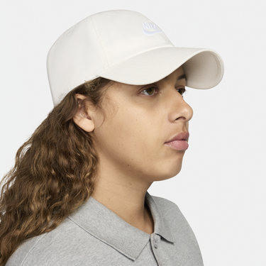 Шапка с козирка Nike Club Futura Бяло | FB5368-133, 2