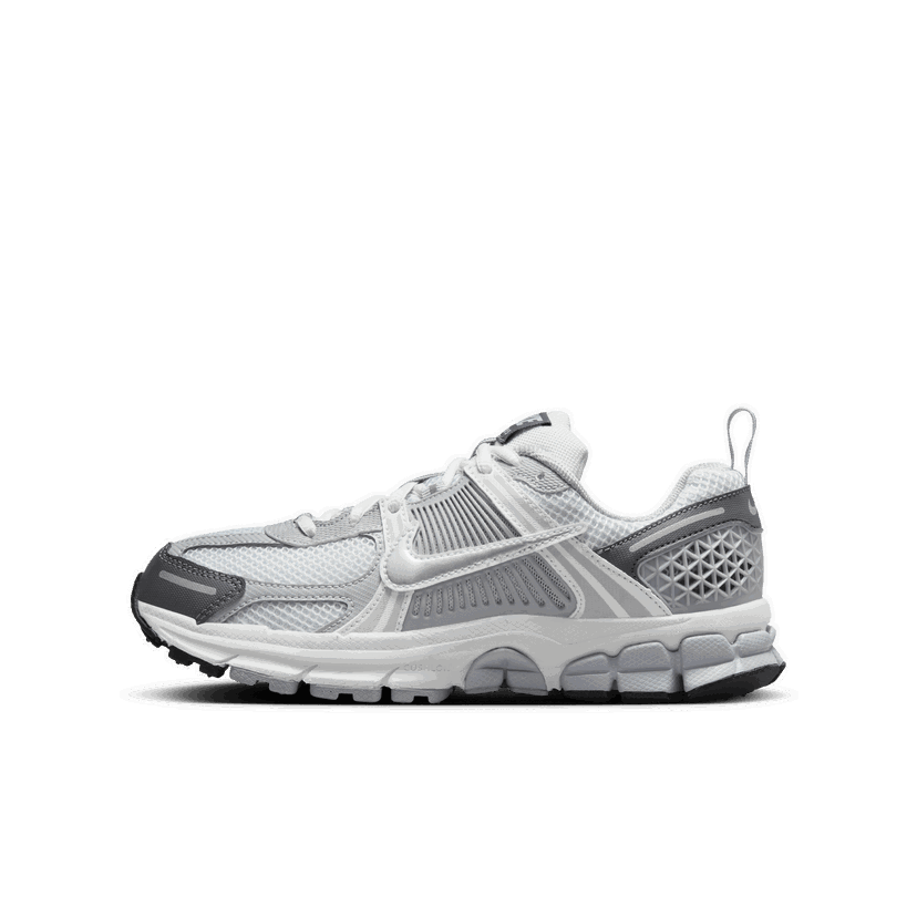 Кецове и обувки Nike Vomero 5 Сиво | HF6998-002