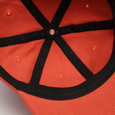 Шапка с козирка Levi's Essential Cap Оранжево
 | D75890006, 5