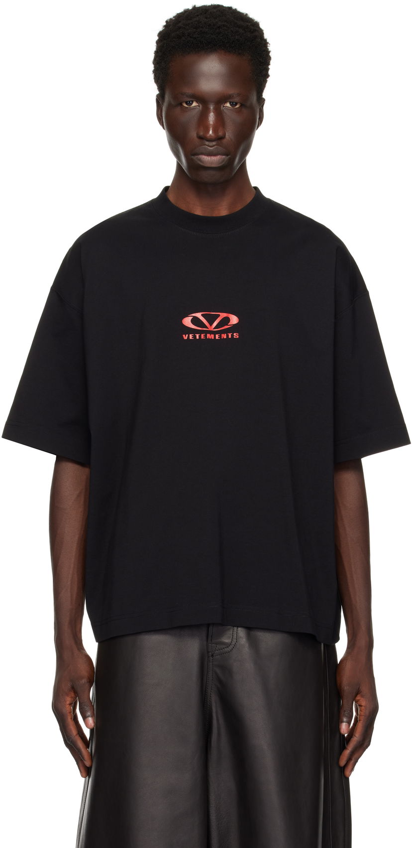 Тениска VETEMENTS Oval Logo Cropped T-Shirt Черно | UA66TR600BR