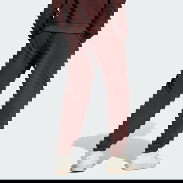 Спортни панталони adidas Performance Relaxed Fit Sweatpants Кафяво | JC8355, 2