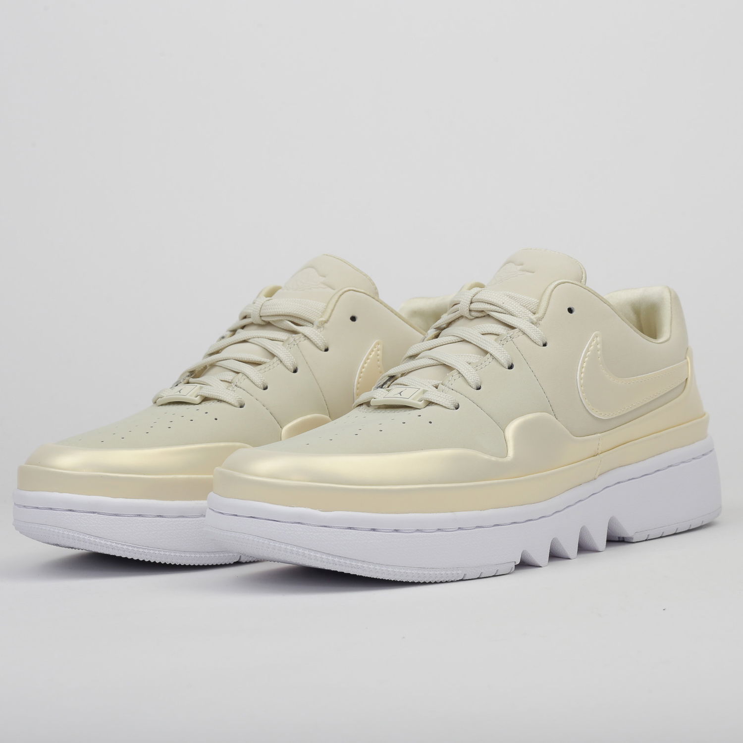 Кецове и обувки Jordan Jordan W AJ1 Jester XX Low Laced SE Жълто | CQ0278-200, 1