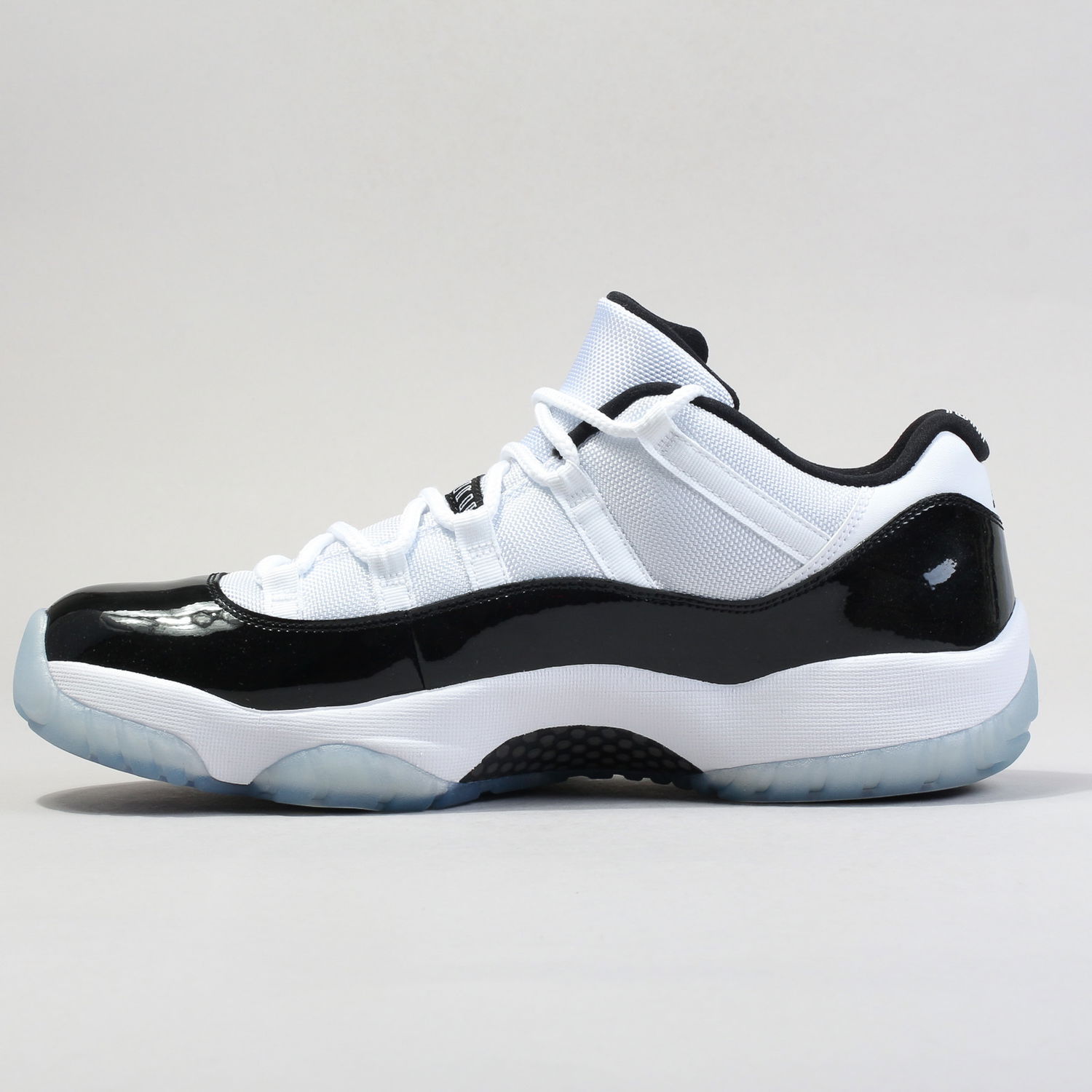 Кецове и обувки Jordan Air Jordan 11 Retro Low "Concord" Бяло | 528895-153, 0