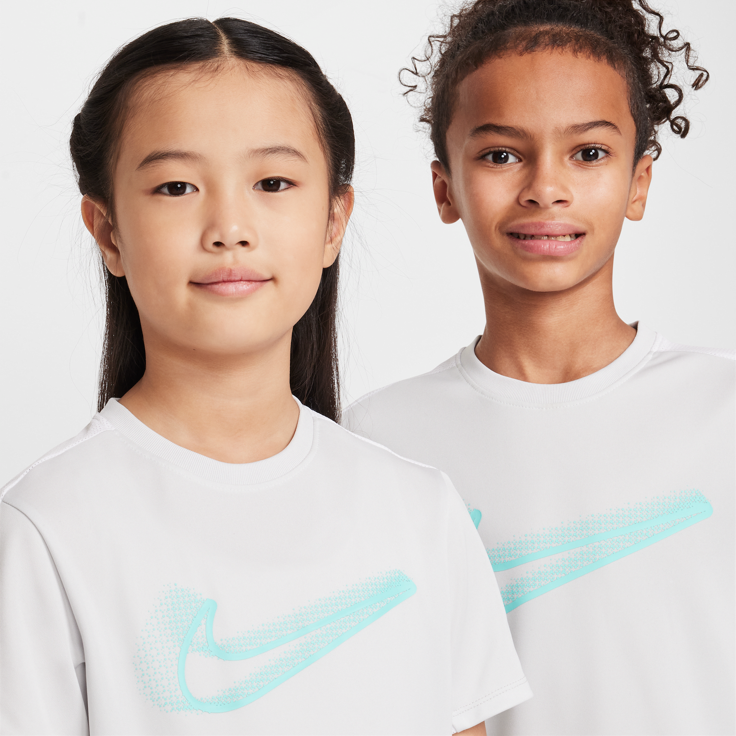 Къси панталони Nike Nike Academy Dri-FIT Soccer T-Shirt Бяло | FZ5312-025, 1