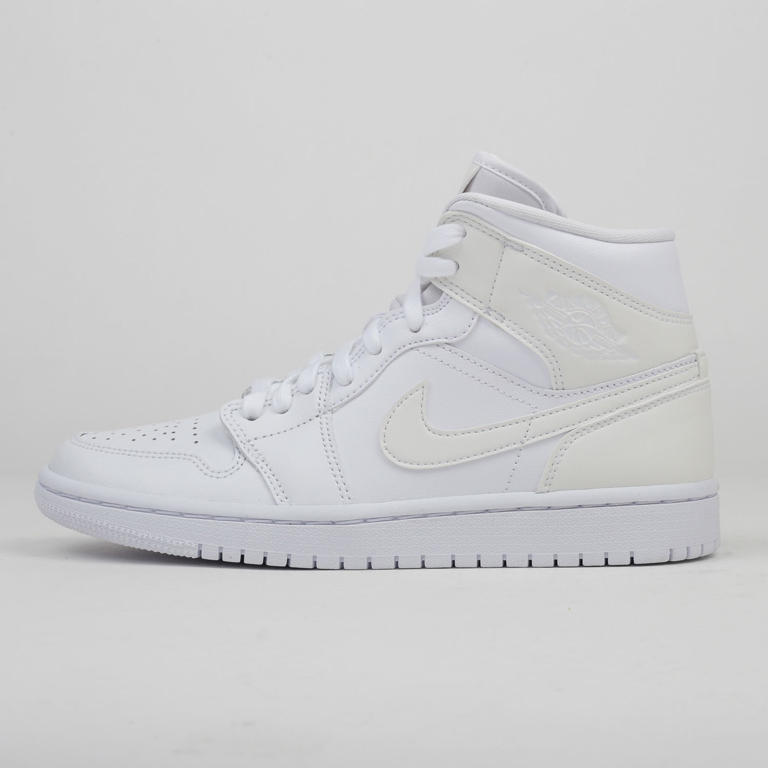 Кецове и обувки Jordan Jordan WMNS 1 Mid Бяло | BQ6472-112, 0