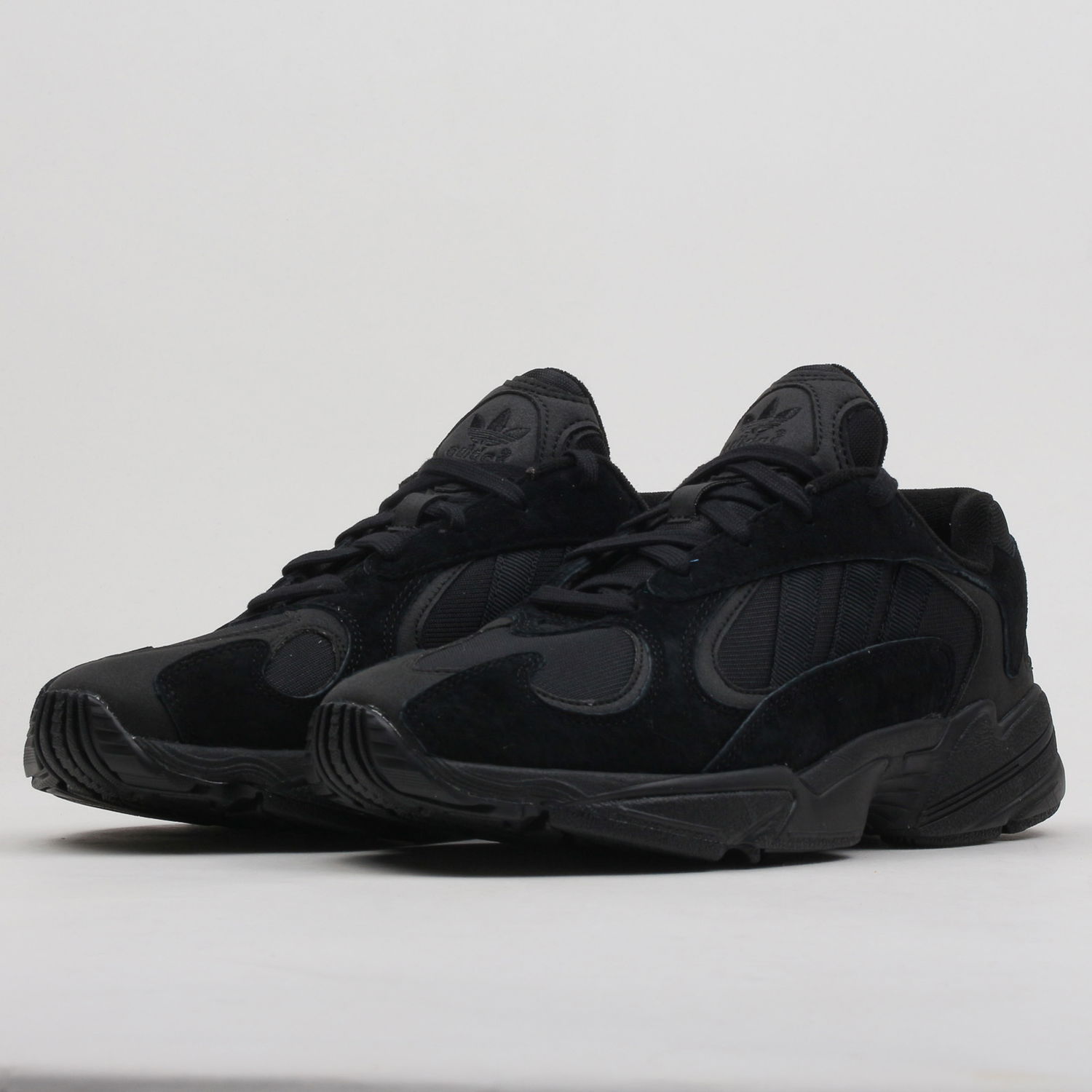 Кецове и обувки adidas Originals Yung-1 Черно | G27026, 1
