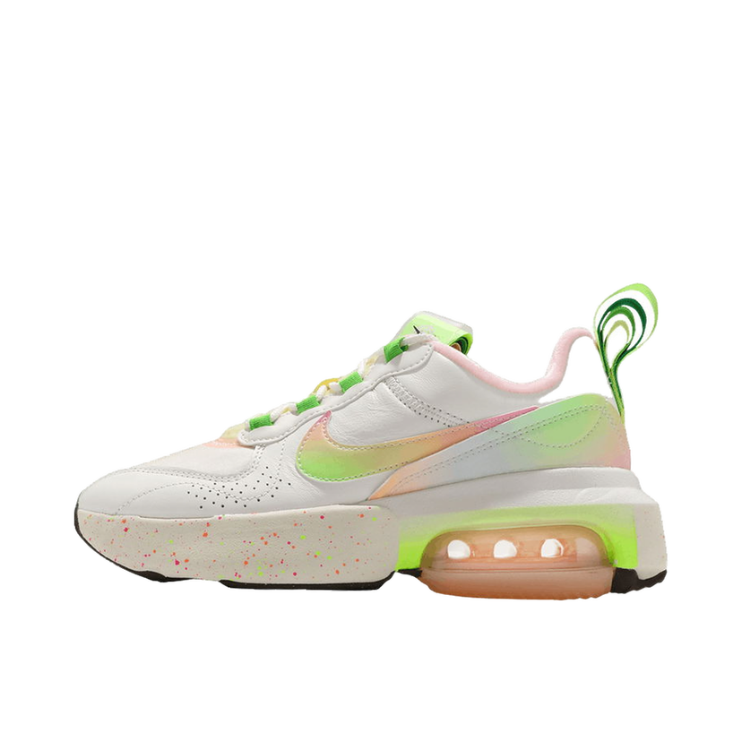 Кецове и обувки Nike Air Max Verona Sail Ghost Green W Бежово | DD8481-136