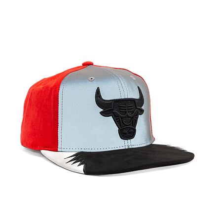 Шапка с козирка Mitchell & Ness Day 5 Snapback Chicago Bulls Червено | HHSS1102-CBUYYPPPGYRD, 0
