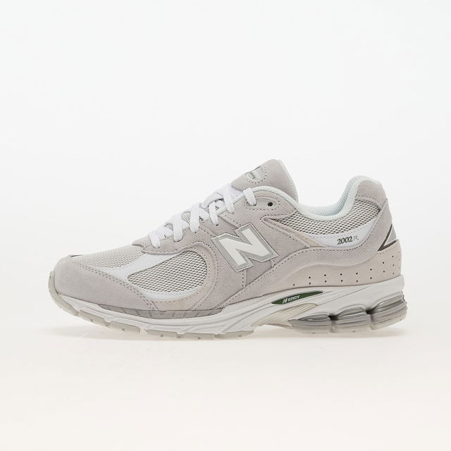 2002R Sneaker
