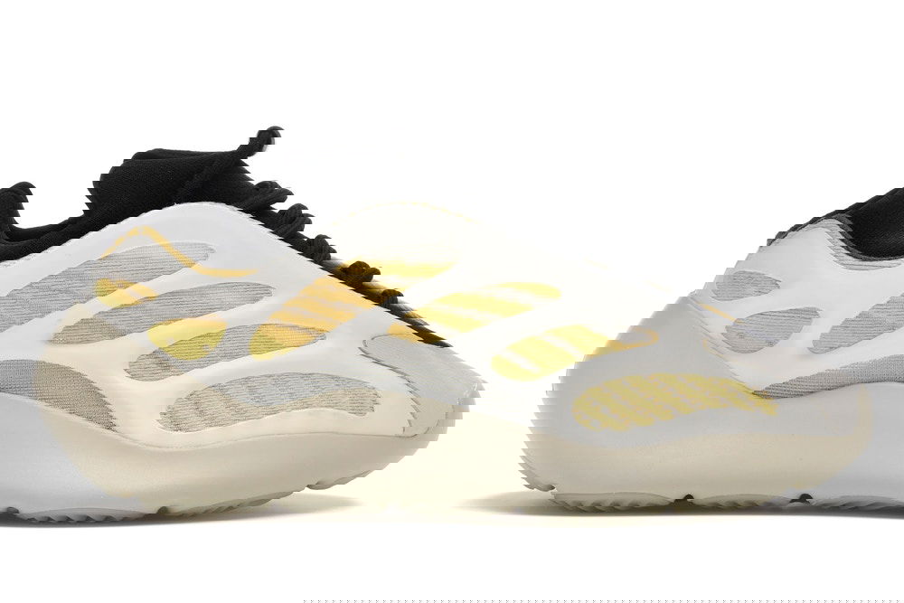 Кецове и обувки adidas Yeezy Yeezy 700 V3 "Safflower" Бежово | G54853, 1